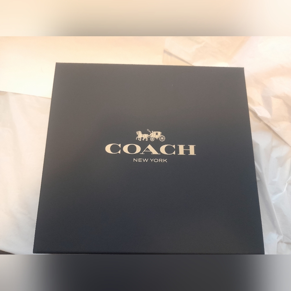 New Coach Gloves And Headband Set In Sing.Black With Gift Box NWT - Picture 6 of 11